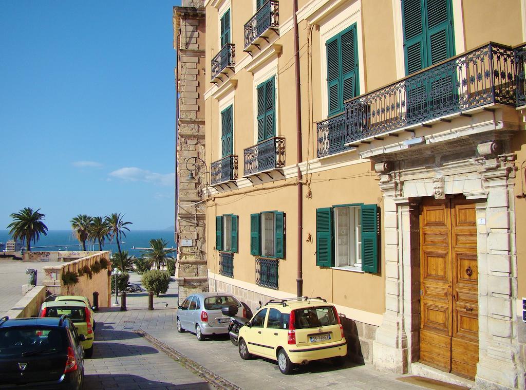 Apartamento Residenze Palazzo Pes Cagliari Habitación foto